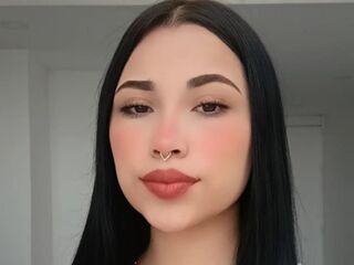 girl chatroom EmilyMorrison