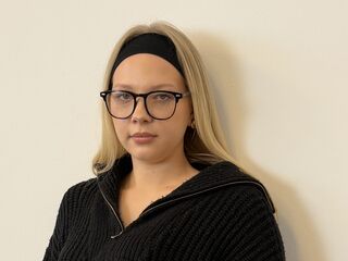 camgirl porn FrancesVirunes