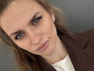 beautiful camgirl GabrielleNoneman