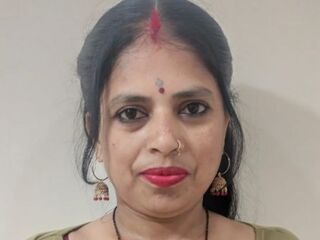 shower webcam GotiLeah