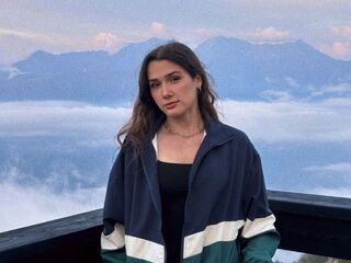 sexy camgirl HallieHaines
