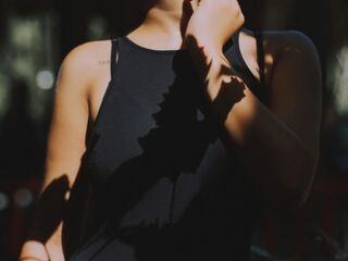 fingering webcamgirl picture HathawayAwa