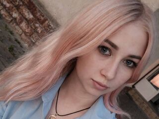 cam girl masturbating with vibrator IsabelManha
