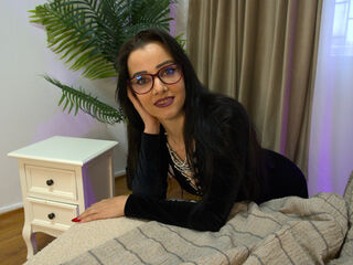 topless girl IvyStone