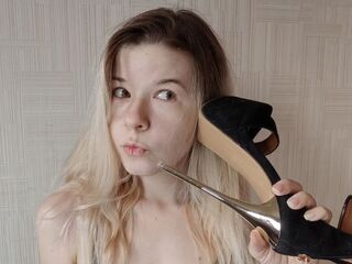 hot strip tease web cam JessyDough