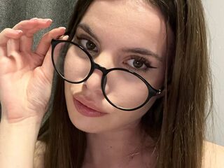 naked girl with cam masturbating JoannieZbierski