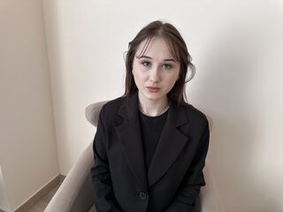 fingering camslut JulietVeis