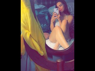 cam girl masturbating with dildo Katiely