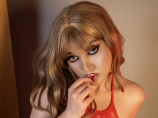 camslut showing tits KristalBluee