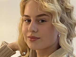 hot strip tease web cam LaniePlewa