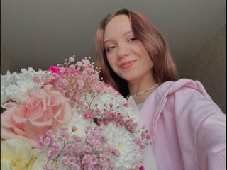 cam girl masturbating with sextoy LashondaBinion