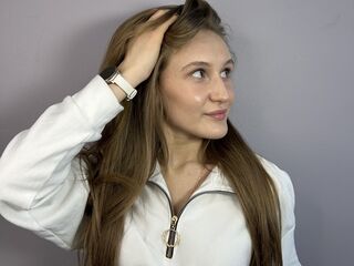 webcam picture LatrinaBrounson