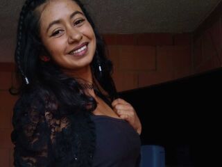 hot cam girl masturbating with vibrator LauCardigan