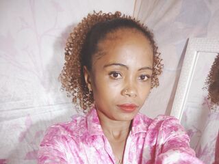 cam whore livesex LayahMorgane