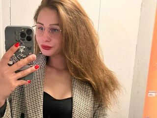 free live webcam chat LillieMann