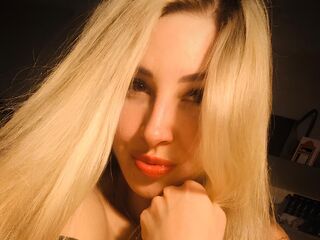 naughty camgirl masturbating with dildo LisaVale