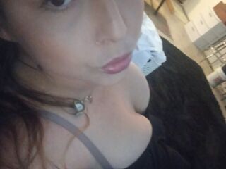 fingering webcam girl LolaLoced