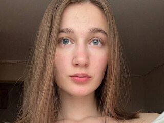 camwhore fingering pussy MarcelineLeja