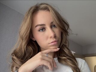 camwhore spreading pussy MartyCornelison