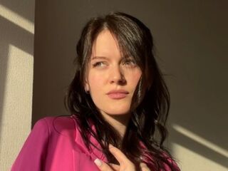 hot sex web cam MaudGuerrido