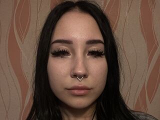 shower cam MaxineWunderly