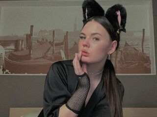 hot webcamslut MiaEvelin