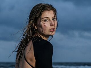 sexcam show MilaOlivers