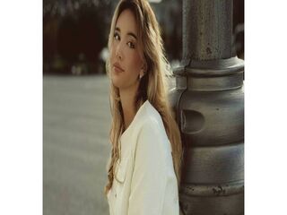 fingering cam slut MiraStarlet