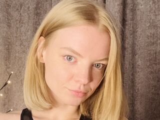 naked webcamgirl MoiraBaumgartel