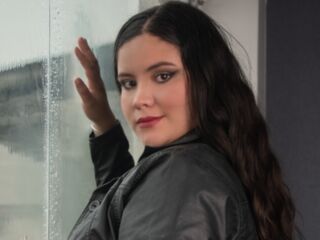 naked cam girl masturbating NahiaMonet