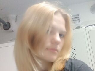 naked cam girl fingering pussy OliviaRambousek