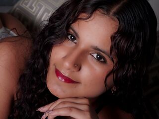 girl fingering shaved pussy PerlaRodriguez
