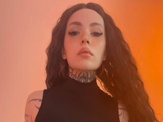 cam girl masturbating with vibrator RavenWinx