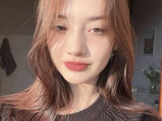 naked girl with webcam masturbating with dildo RayleneCarone