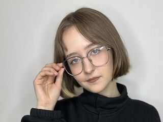 topless camgirl ReginiaHolbein