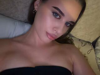 free live webcam picture RhiannonJumper