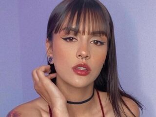 camgirl masturbating with dildo SabbValentine