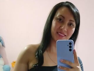 webcamgirl live sex SaraSwy