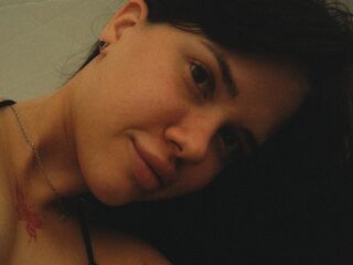 camgirl showing tits SarahHunny