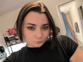 cam girl fingering pussy SashaMaroon