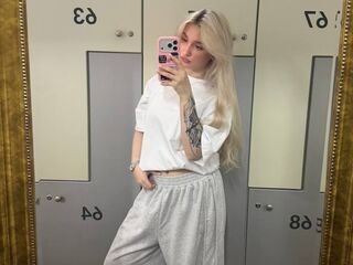 free chatroom ScarlettAndreula