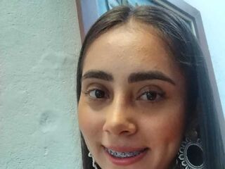 free nude live show ScarlettMiller