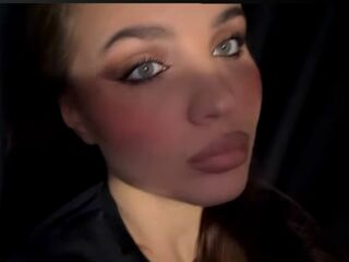 girl shaving pussy SeemaRedhouse