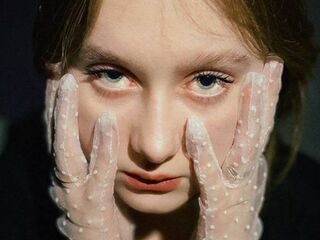 naughty camgirl masturbating with dildo SheryKozlowski