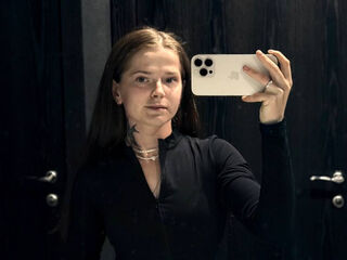 erotic cam SilvaNayee