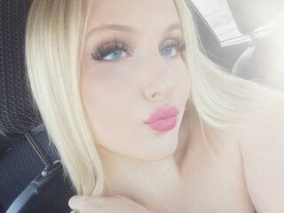 naked cam chat SixtaCola