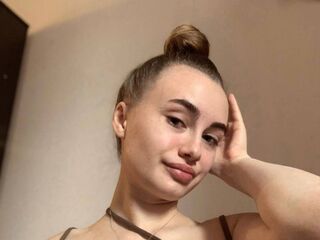 camgirl live SofiyaWite