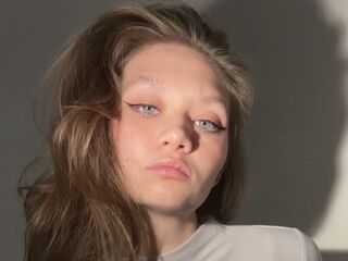 cam girl showing pussy TawanaHyers