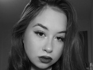 naked webcamgirl TiffaneySpikes