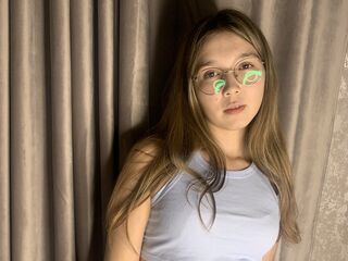 camgirl playing with sex toy WandaCatts